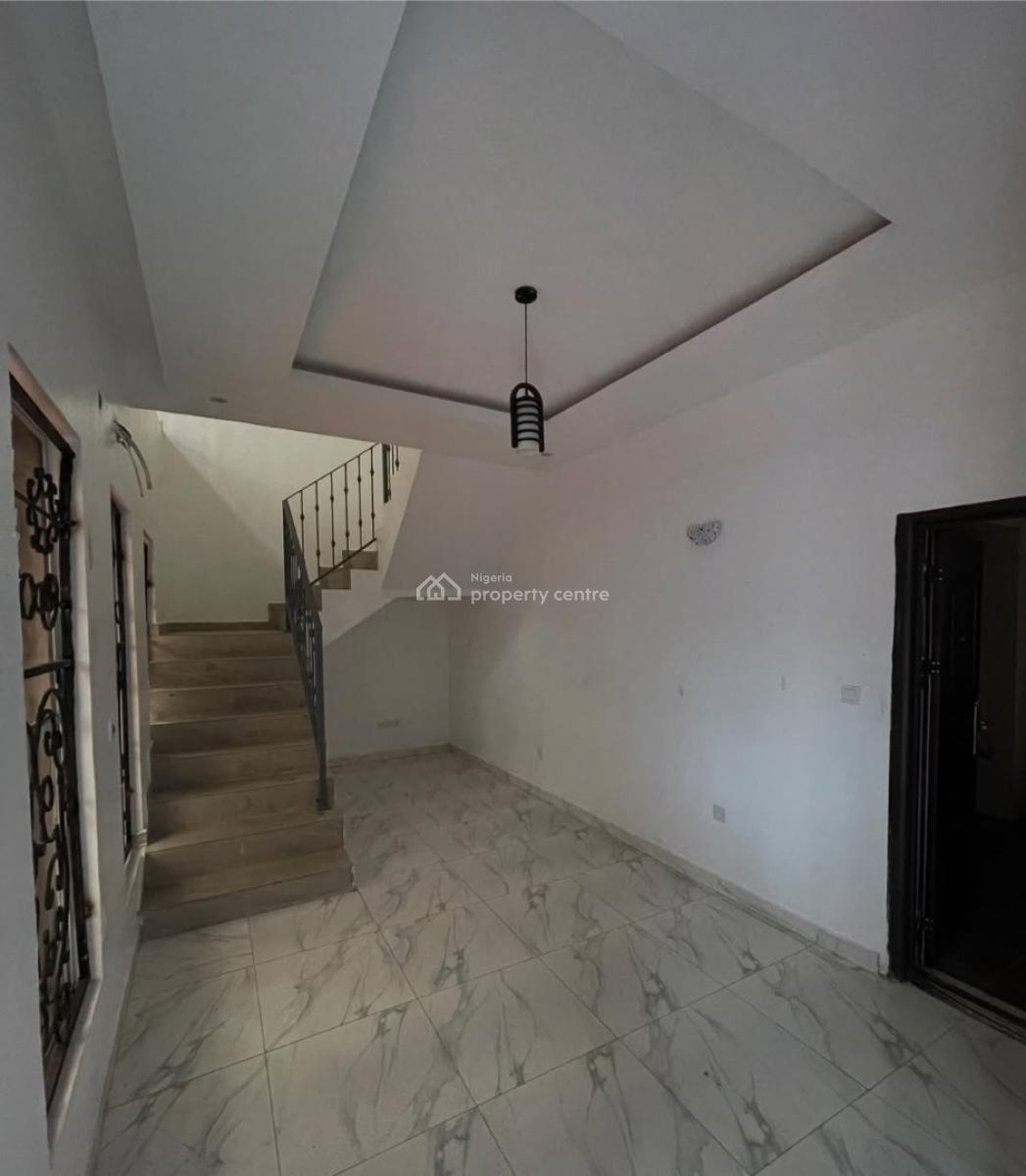 Self-serviced and Self-compound 4 Bedroom En-suite Semi-detached House, Ikate, Lekki, Lagos, Semi-detached Duplex for Rent