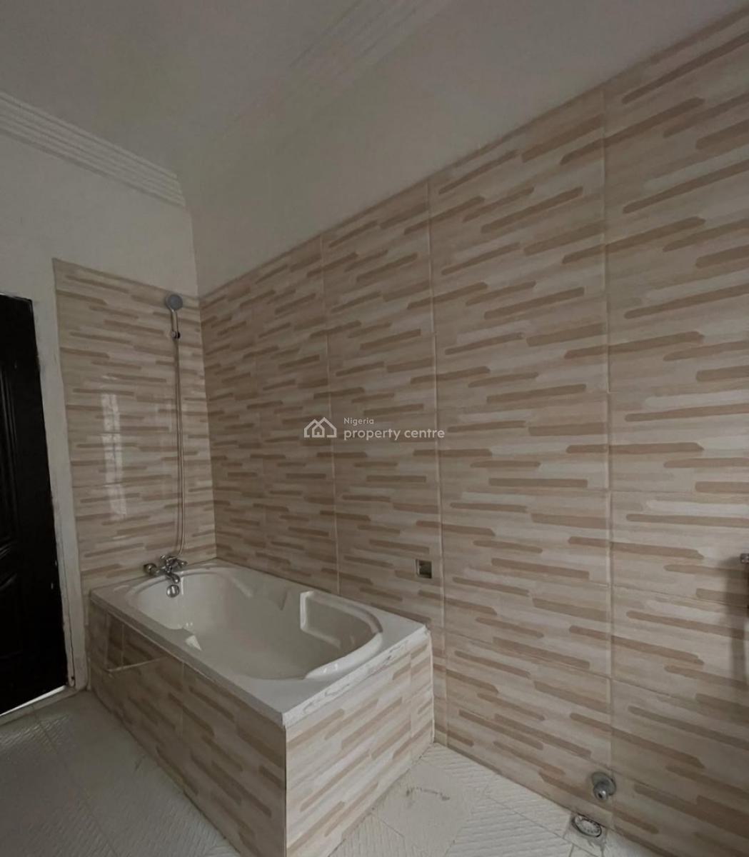 Self-serviced and Self-compound 4 Bedroom En-suite Semi-detached House, Ikate, Lekki, Lagos, Semi-detached Duplex for Rent