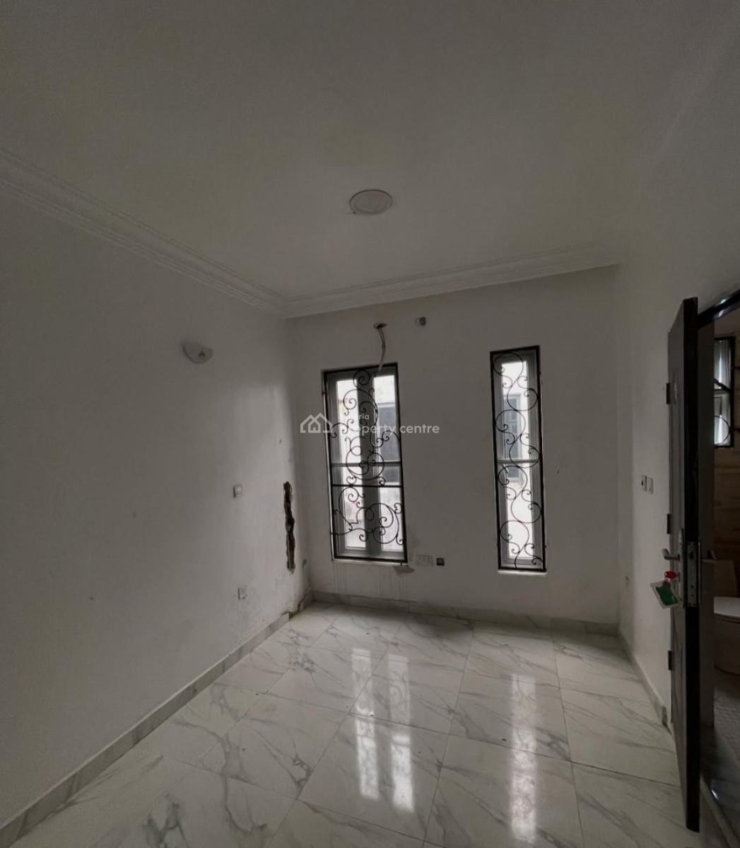 Self-serviced and Self-compound 4 Bedroom En-suite Semi-detached House, Ikate, Lekki, Lagos, Semi-detached Duplex for Rent