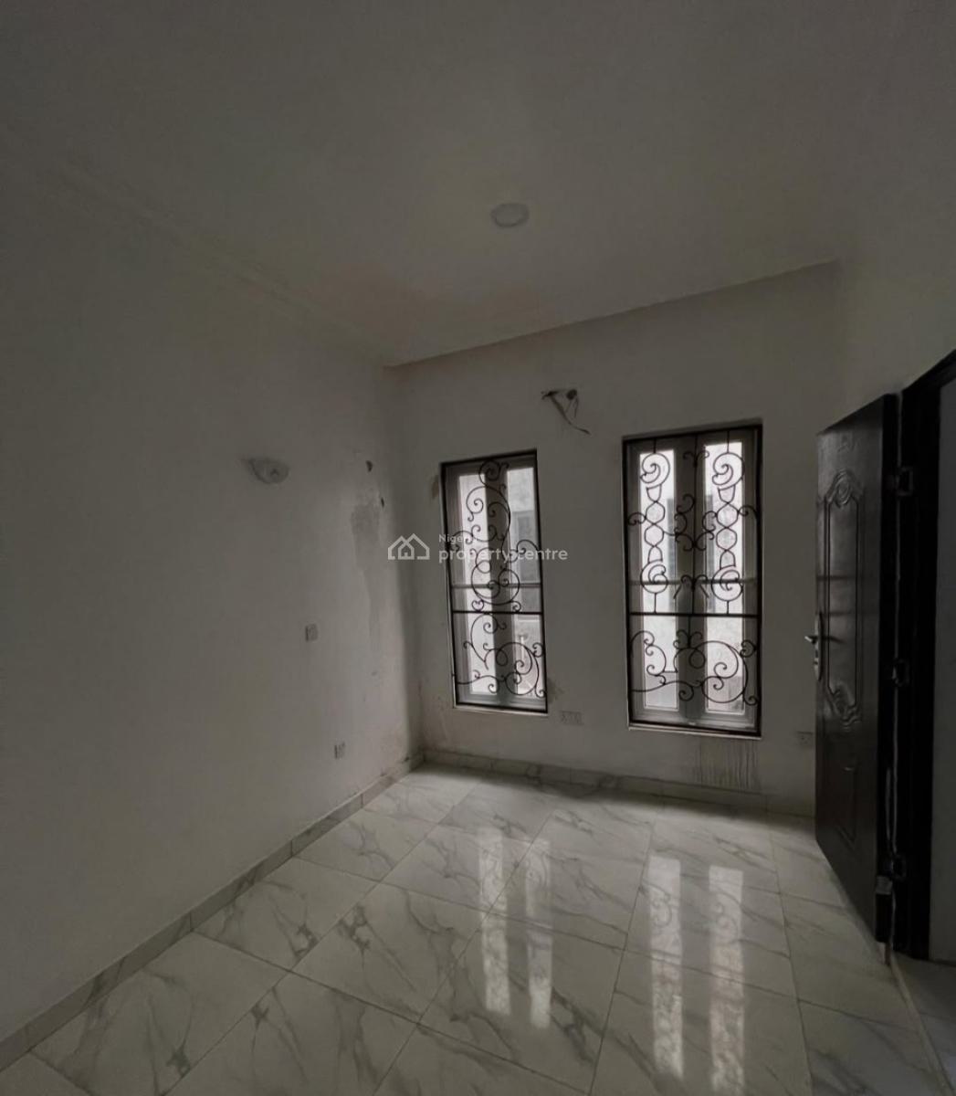 Self-serviced and Self-compound 4 Bedroom En-suite Semi-detached House, Ikate, Lekki, Lagos, Semi-detached Duplex for Rent