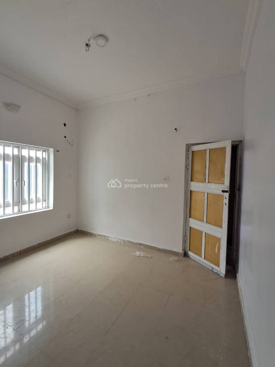 Newly Renovated 1 Bedroom and Parlour (mini Flat), New Road, Alpha Beach, Chevron, Lekki, Lagos, Mini Flat (room and Parlour) for Rent
