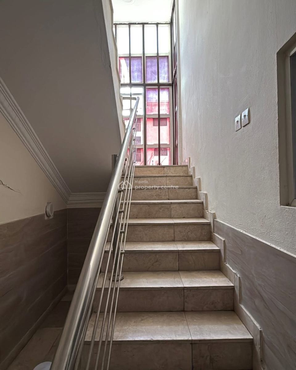 Furnished 16 Rooms Guesthouse, Oniru, Victoria Island (vi), Lagos, Hotel / Guest House for Rent