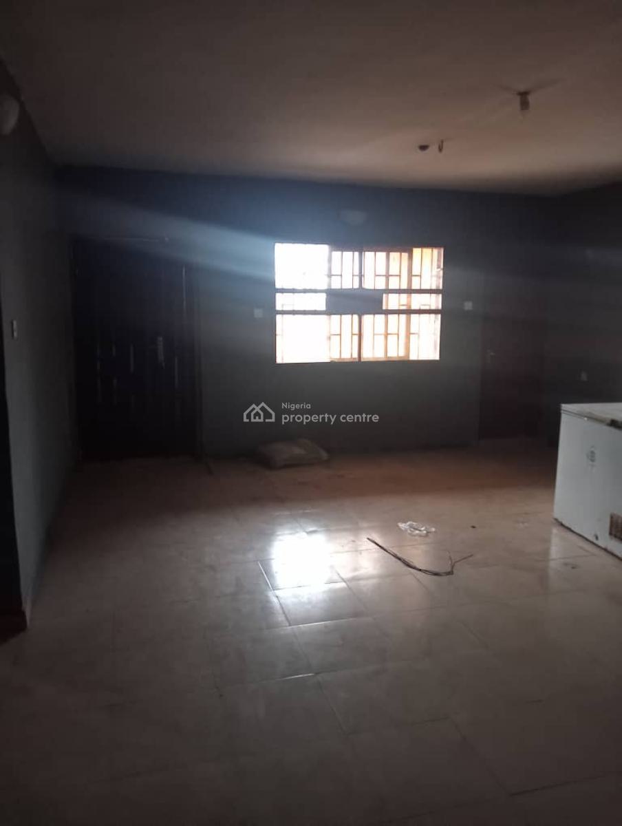 3 Bedrooms Flat, Olowora, Magodo, Lagos, Flat / Apartment for Rent