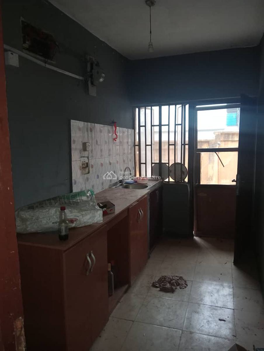 3 Bedrooms Flat, Olowora, Magodo, Lagos, Flat / Apartment for Rent