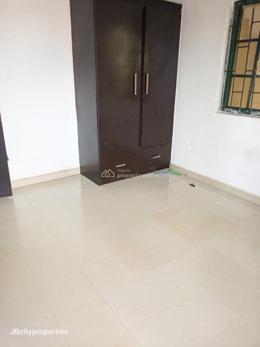 2 Bedrooms Apartment, Ogombo Roundabout, Ogombo, Ajah, Lagos, Flat / Apartment for Rent