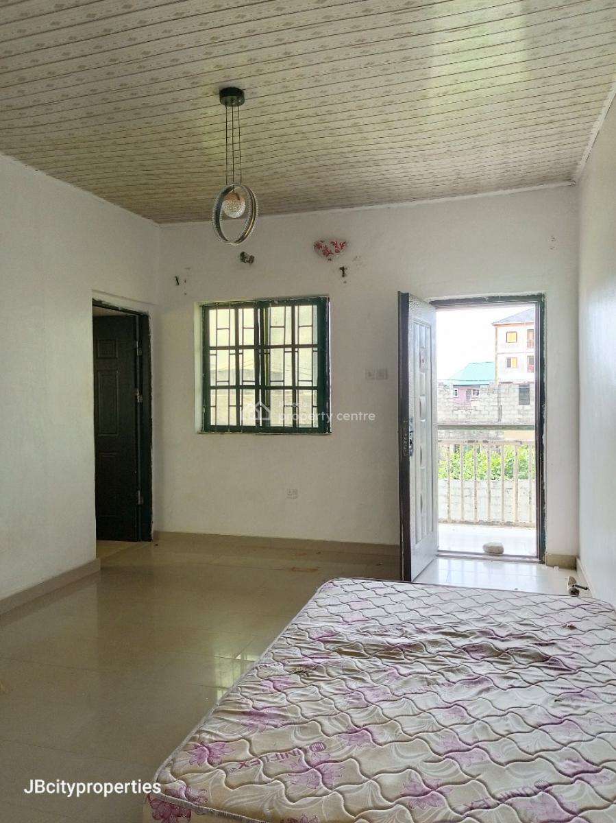 2 Bedrooms Apartment, Ogombo Roundabout, Ogombo, Ajah, Lagos, Flat / Apartment for Rent