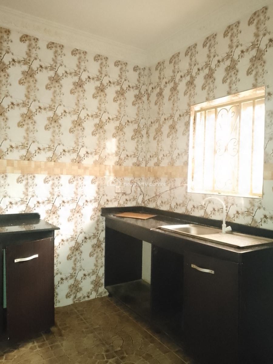 2 Bedrooms with Wardrobe and Fitted Kitchen, News Engineering, Dawaki, Gwarinpa, Abuja, Flat / Apartment for Rent