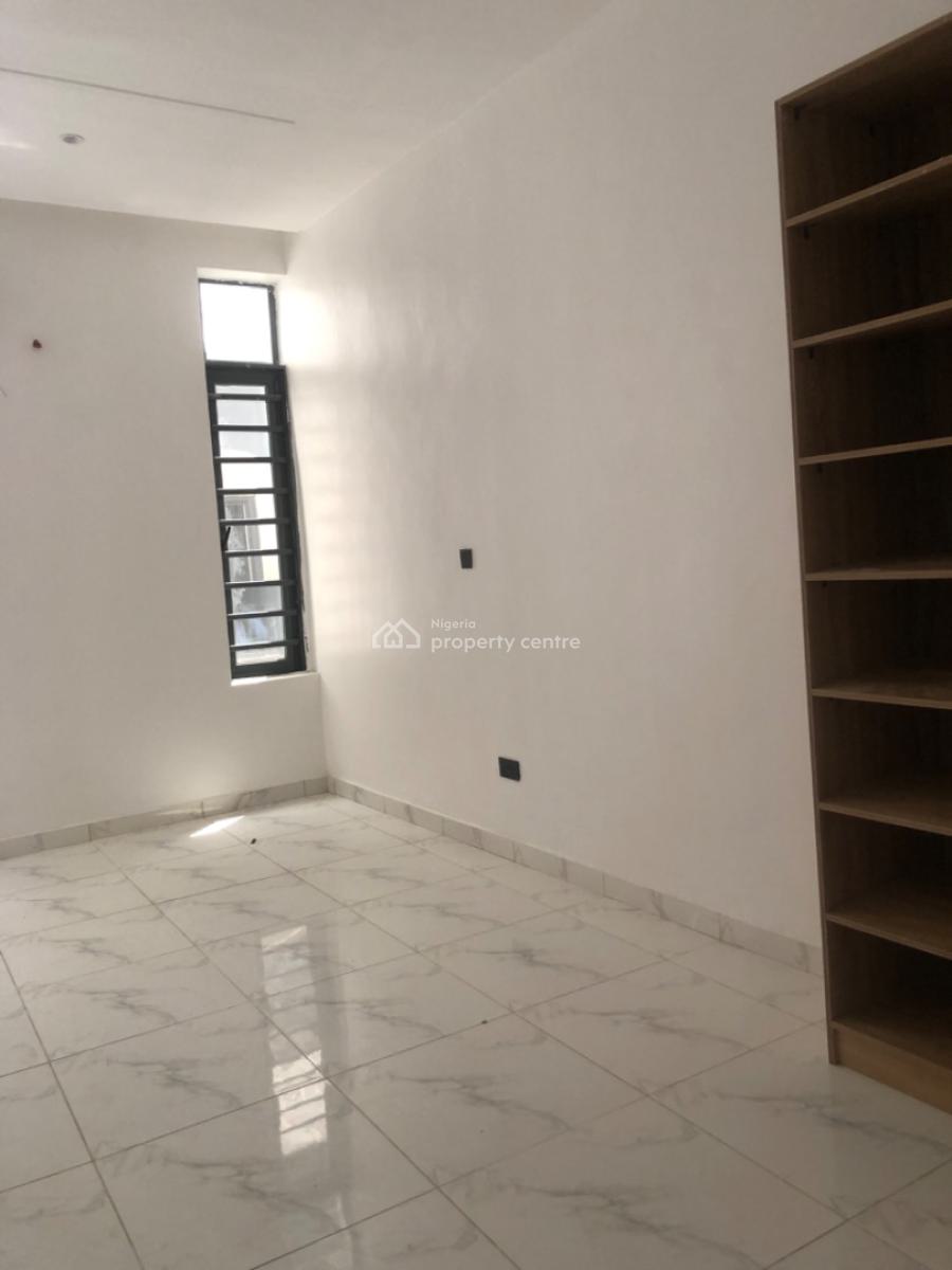 2 Bedroom Apartment, Ologolo, Lekki, Lagos, Flat / Apartment for Sale