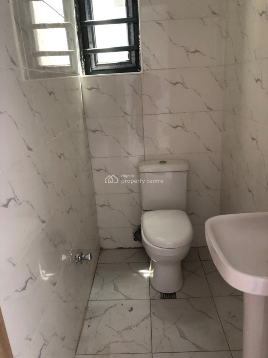 2 Bedroom Apartment, Ologolo, Lekki, Lagos, Flat / Apartment for Sale