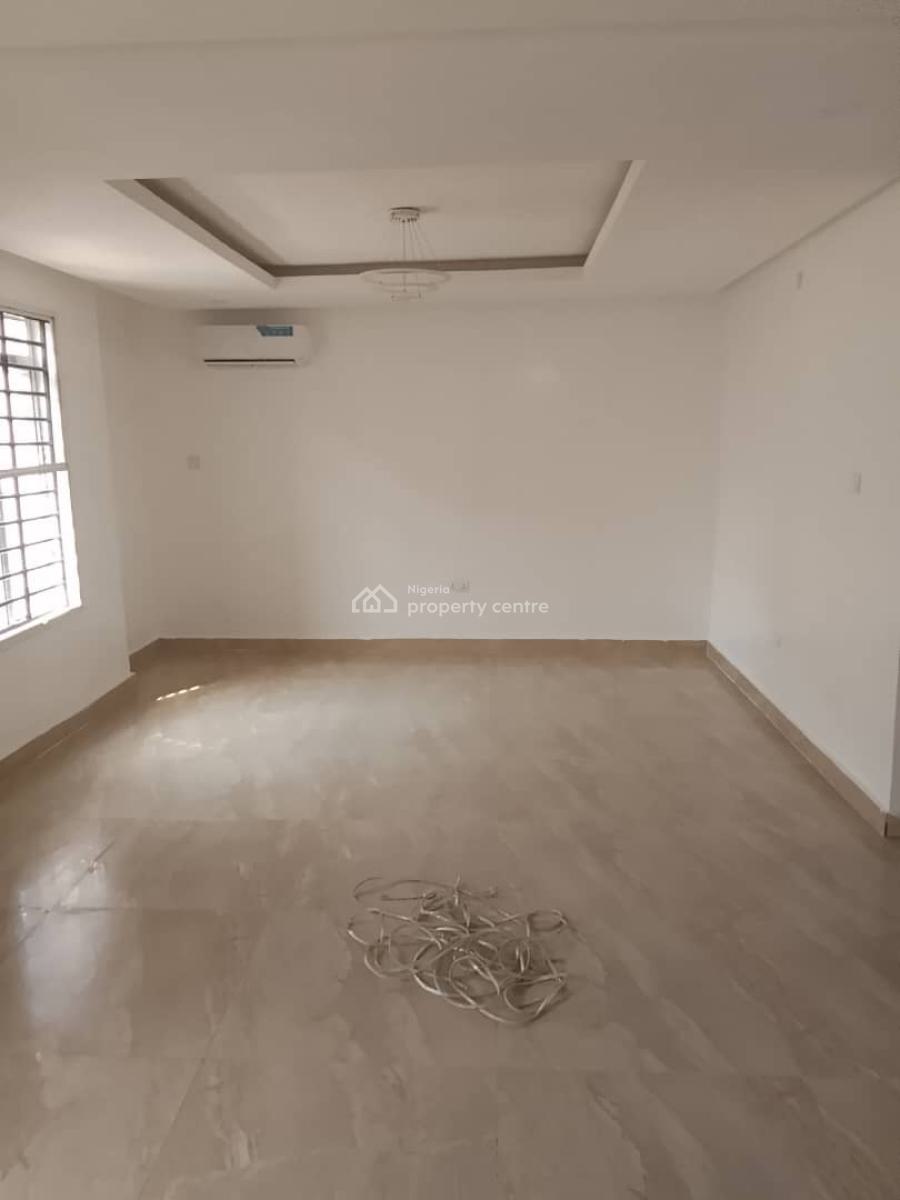 4 Bedroom Semi Duplex  with 2 Bq, Lekki Phase 1, Lekki, Lagos, Semi-detached Duplex for Sale