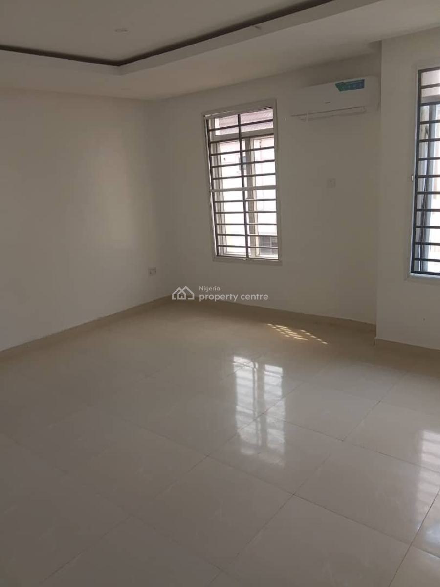 4 Bedroom Semi Duplex  with 2 Bq, Lekki Phase 1, Lekki, Lagos, Semi-detached Duplex for Sale