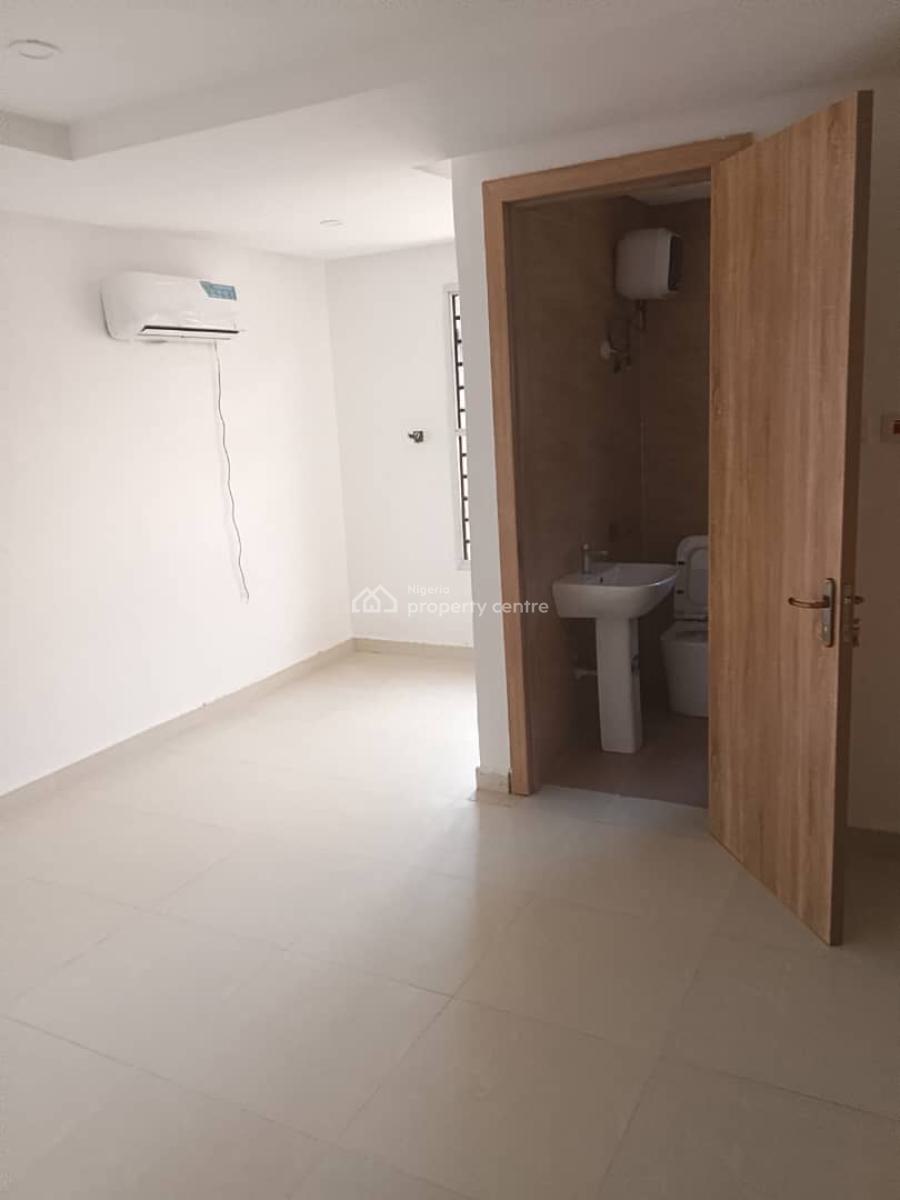 4 Bedroom Semi Duplex  with 2 Bq, Lekki Phase 1, Lekki, Lagos, Semi-detached Duplex for Sale