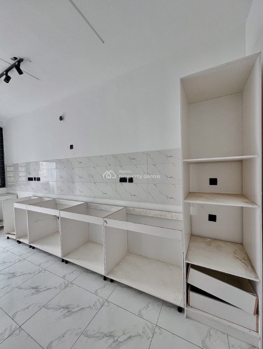 Fully Serviced 2 Bedroom Apartment with Swimming Pool, Ologolo, Lekki, Lagos, Block of Flats for Sale