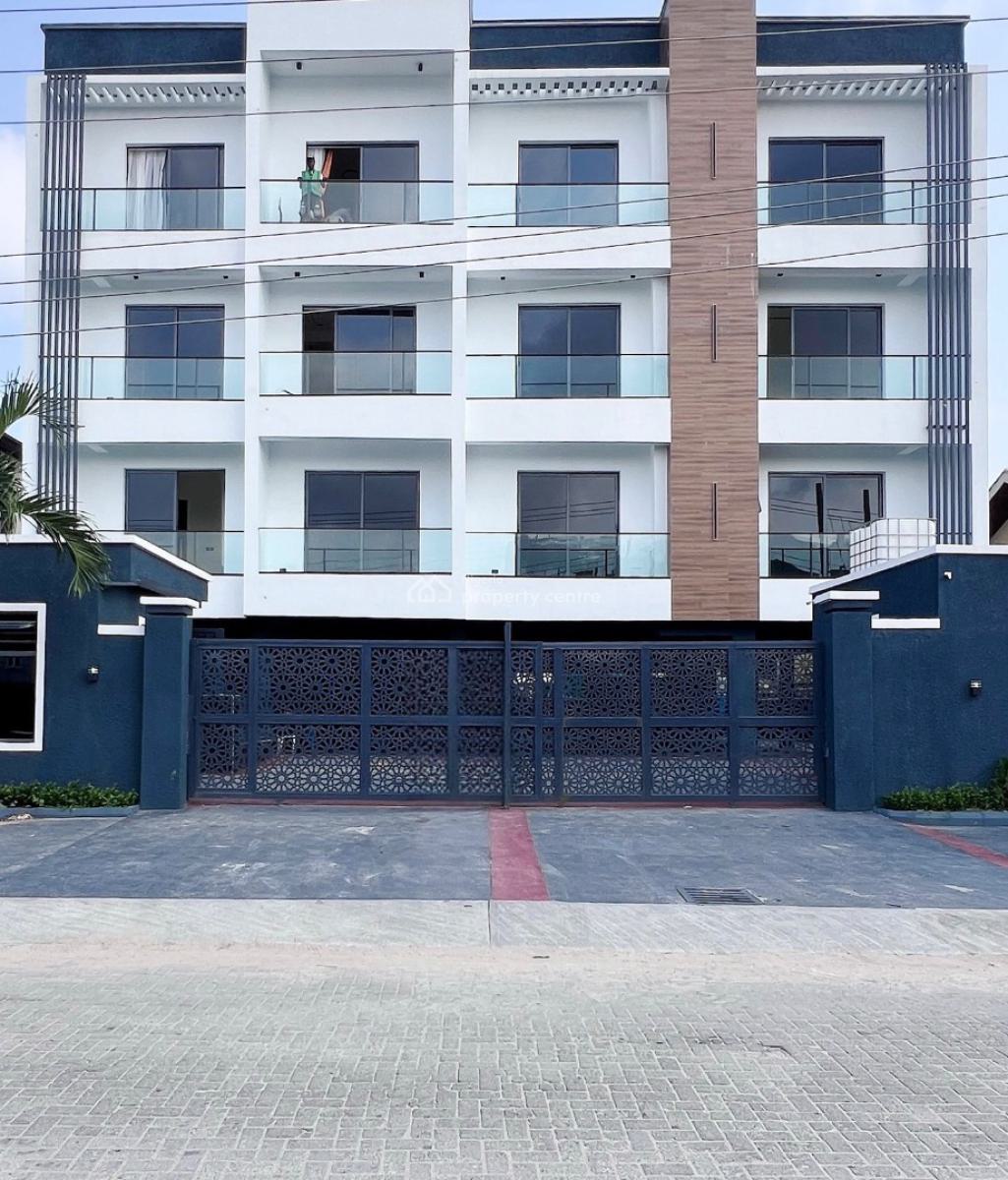 Lovely 3 Bedroom Apartment with Swimming Pool, Lekki Phase 1, Lekki, Lagos, Block of Flats for Sale