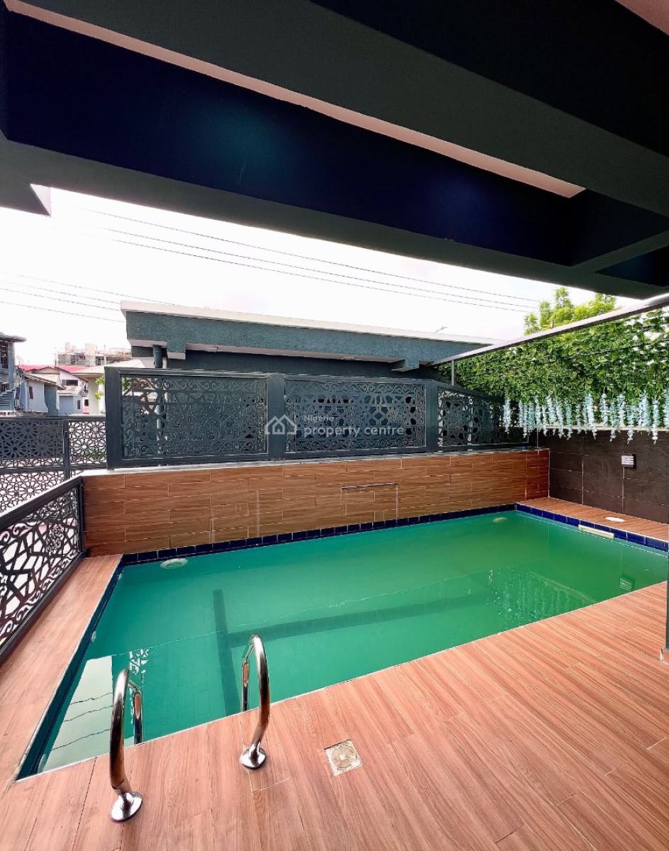 Lovely 3 Bedroom Apartment with Swimming Pool, Lekki Phase 1, Lekki, Lagos, Block of Flats for Sale