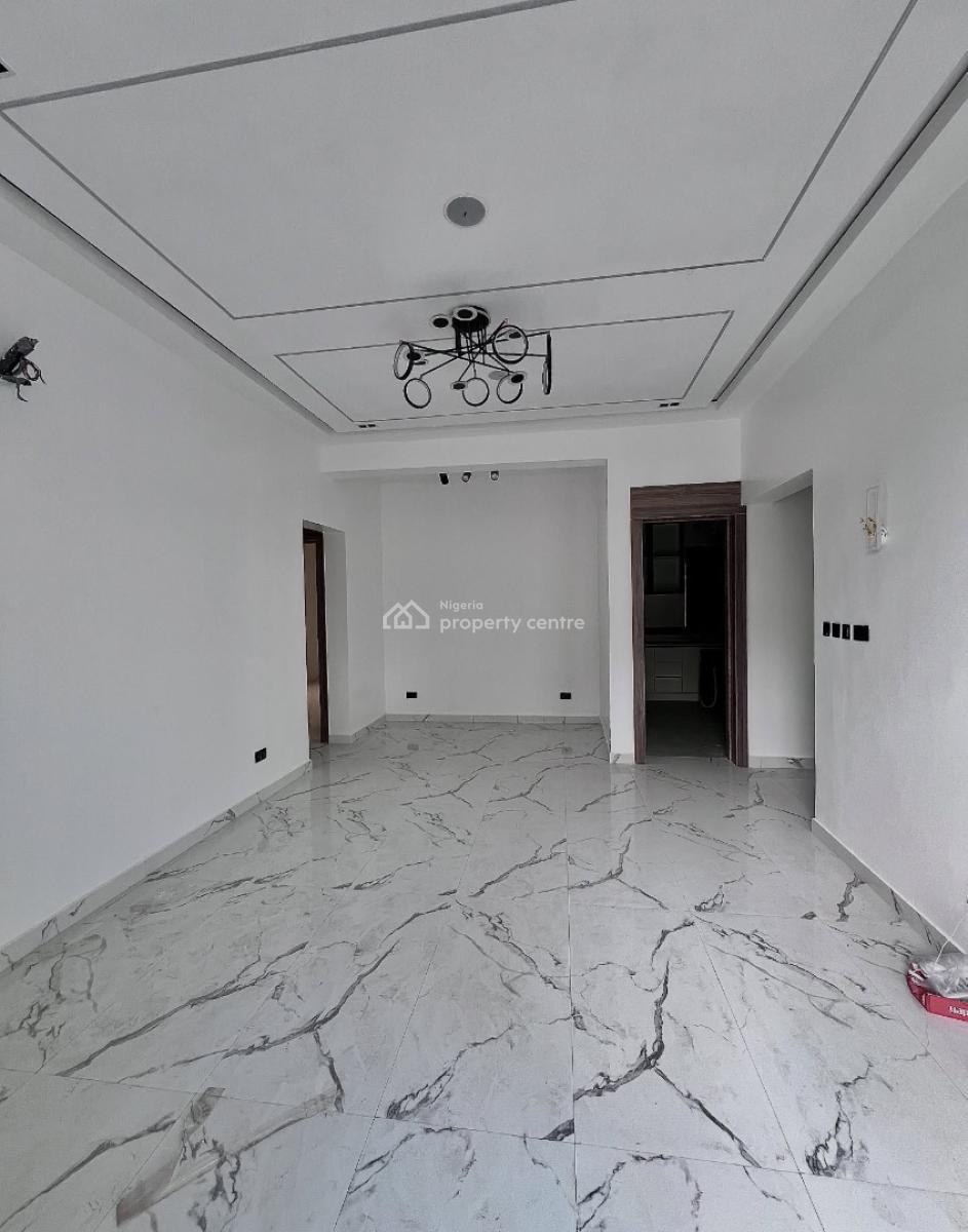 Lovely 3 Bedroom Apartment with Swimming Pool, Lekki Phase 1, Lekki, Lagos, Block of Flats for Sale