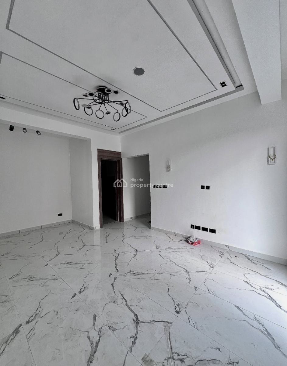 Lovely 3 Bedroom Apartment with Swimming Pool, Lekki Phase 1, Lekki, Lagos, Block of Flats for Sale