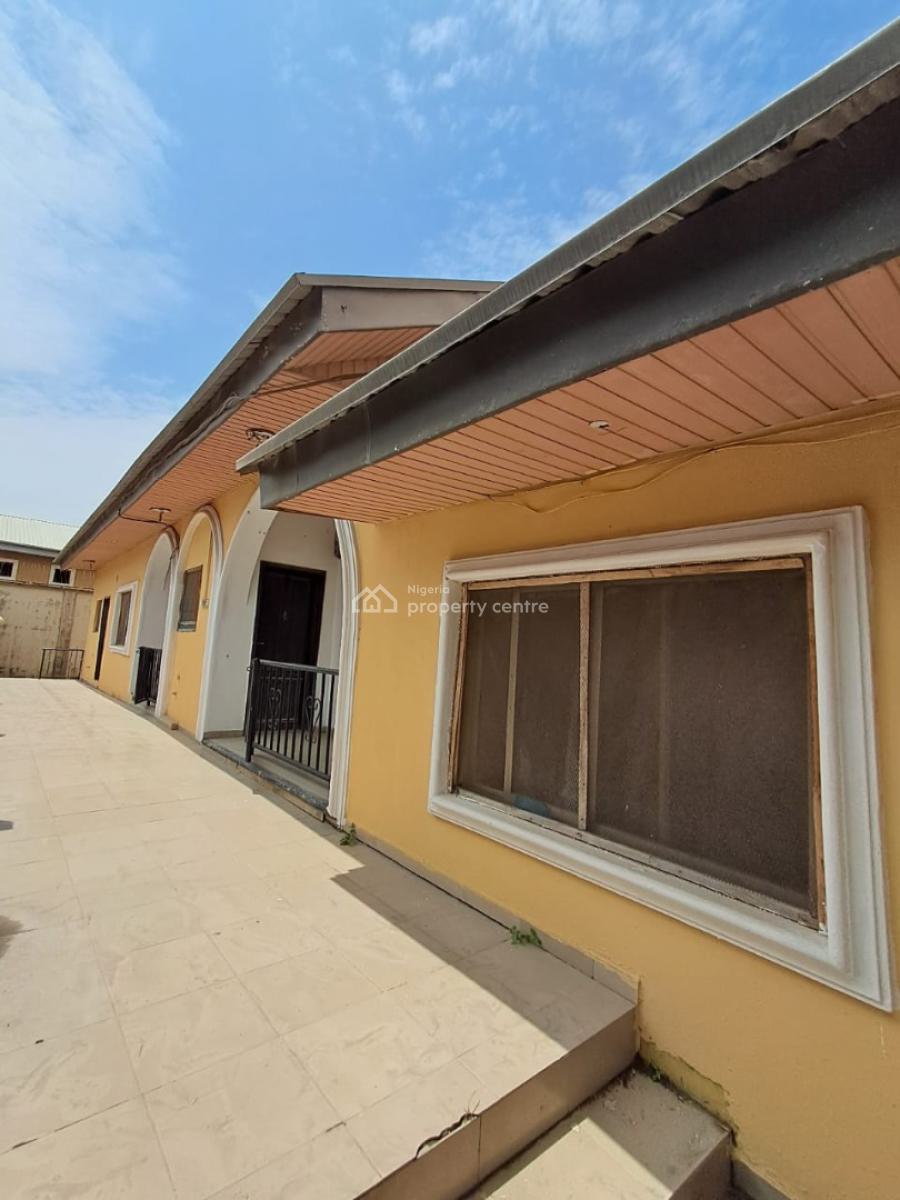 Nice 2 Bedroom Flat Bungalow, Sora Estate New Road, Alpha Beach, Chevron, Lekki, Lagos, Flat / Apartment for Rent