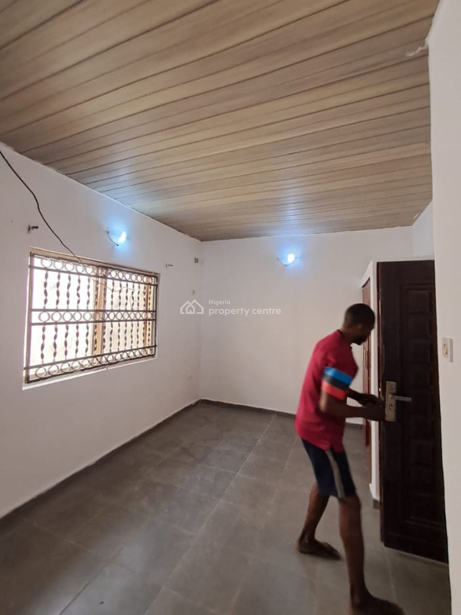 Nice 2 Bedroom Flat Bungalow, Sora Estate New Road, Alpha Beach, Chevron, Lekki, Lagos, Flat / Apartment for Rent