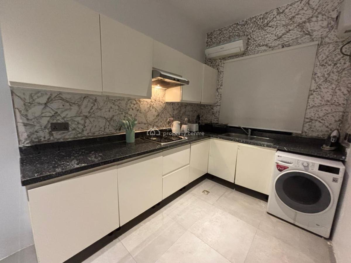 Luxury New 1 Bedroom with Ps5 -big Mirror -board Games - Balcon, Lekki Phase 1, Lekki, Lagos, Flat / Apartment Short Let