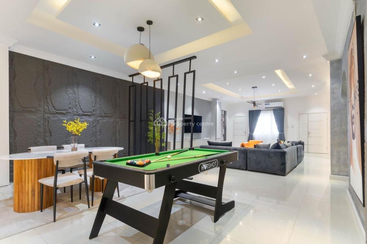 3 Bedroom Luxurious Apartment Available From Today 22nd   of July Loc, Lekki Phase 1, Lekki, Lagos, Flat / Apartment Short Let