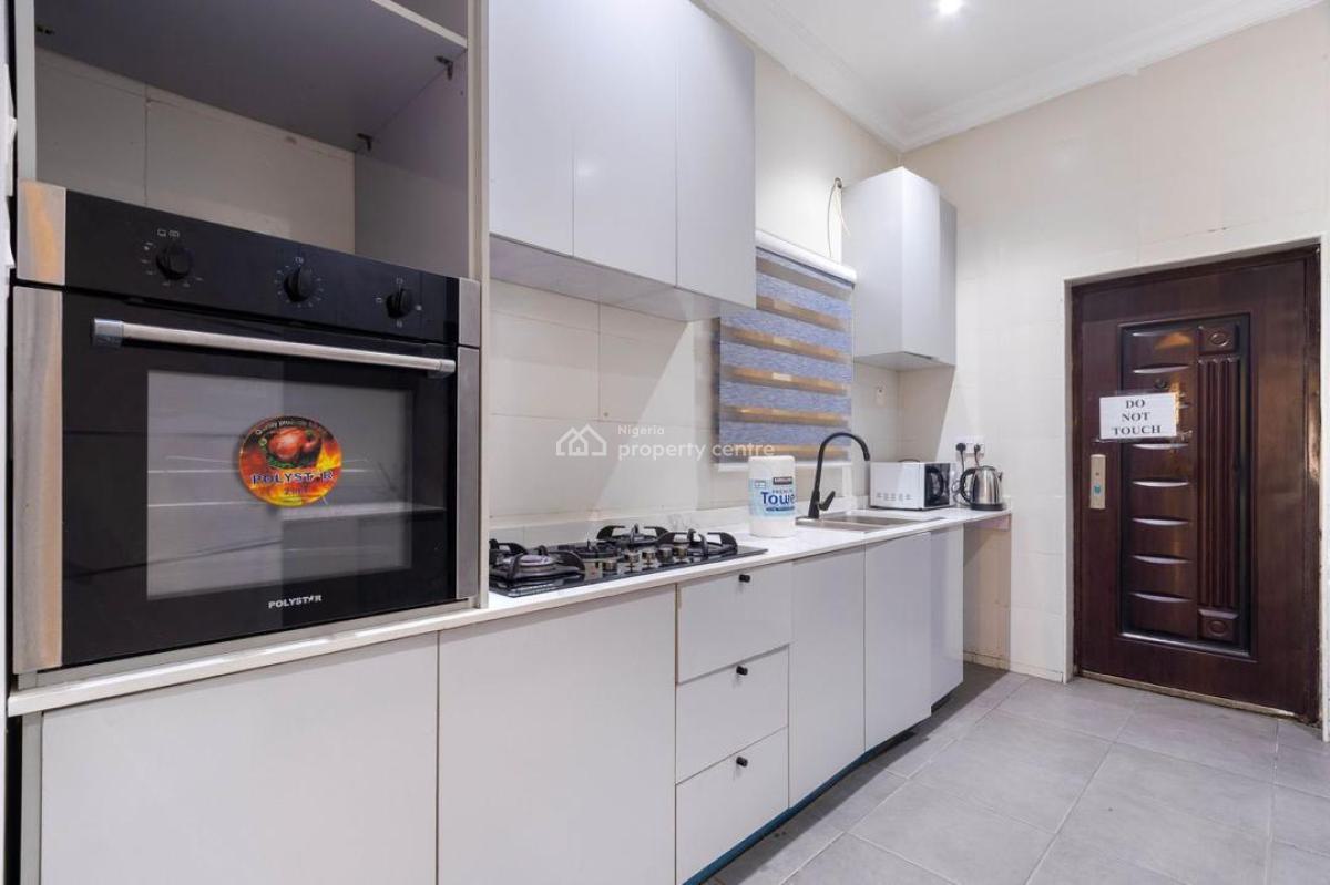 3 Bedroom Luxurious Apartment Available From Today 22nd   of July Loc, Lekki Phase 1, Lekki, Lagos, Flat / Apartment Short Let