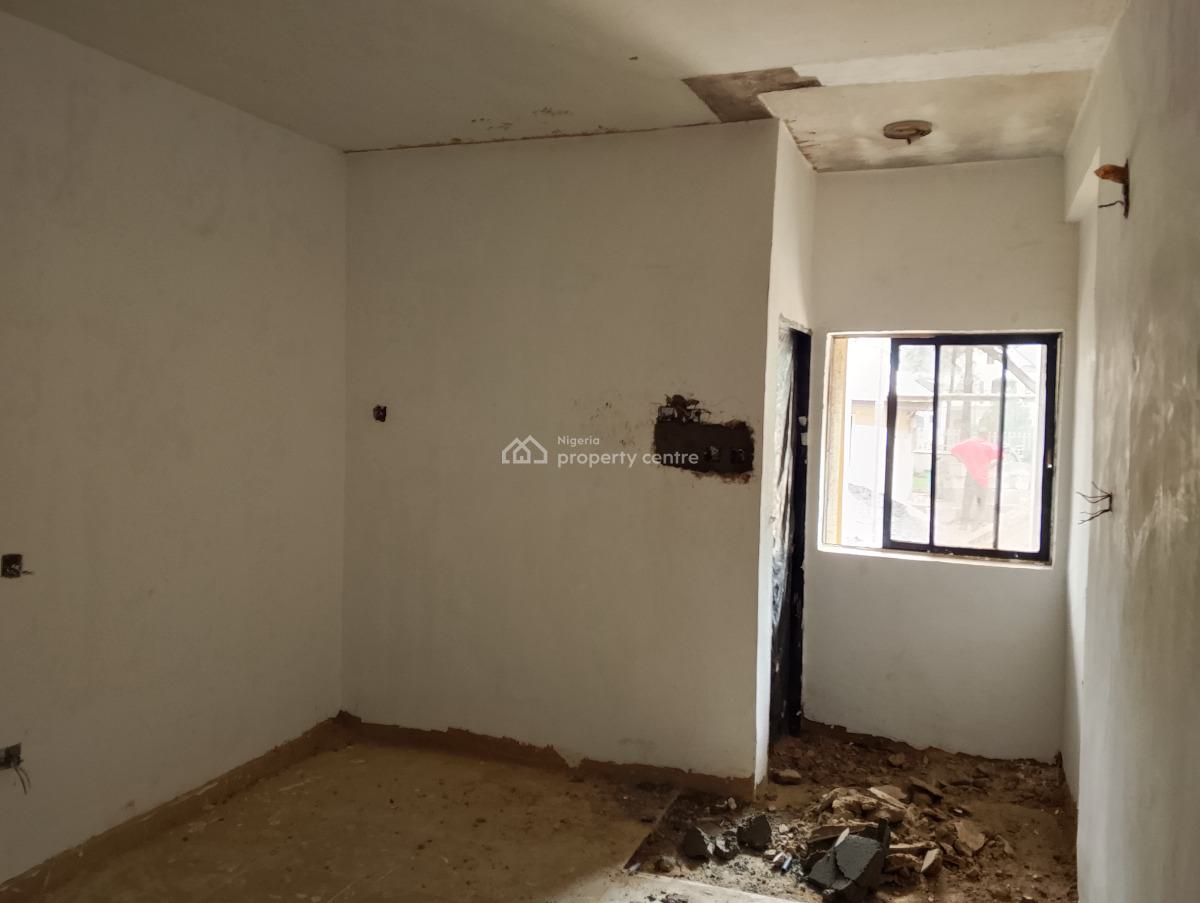 Renovated 3 Bedrooms Flat, Ngozi Okonjo-iweala Crescent, Utako, Abuja, Flat / Apartment for Rent