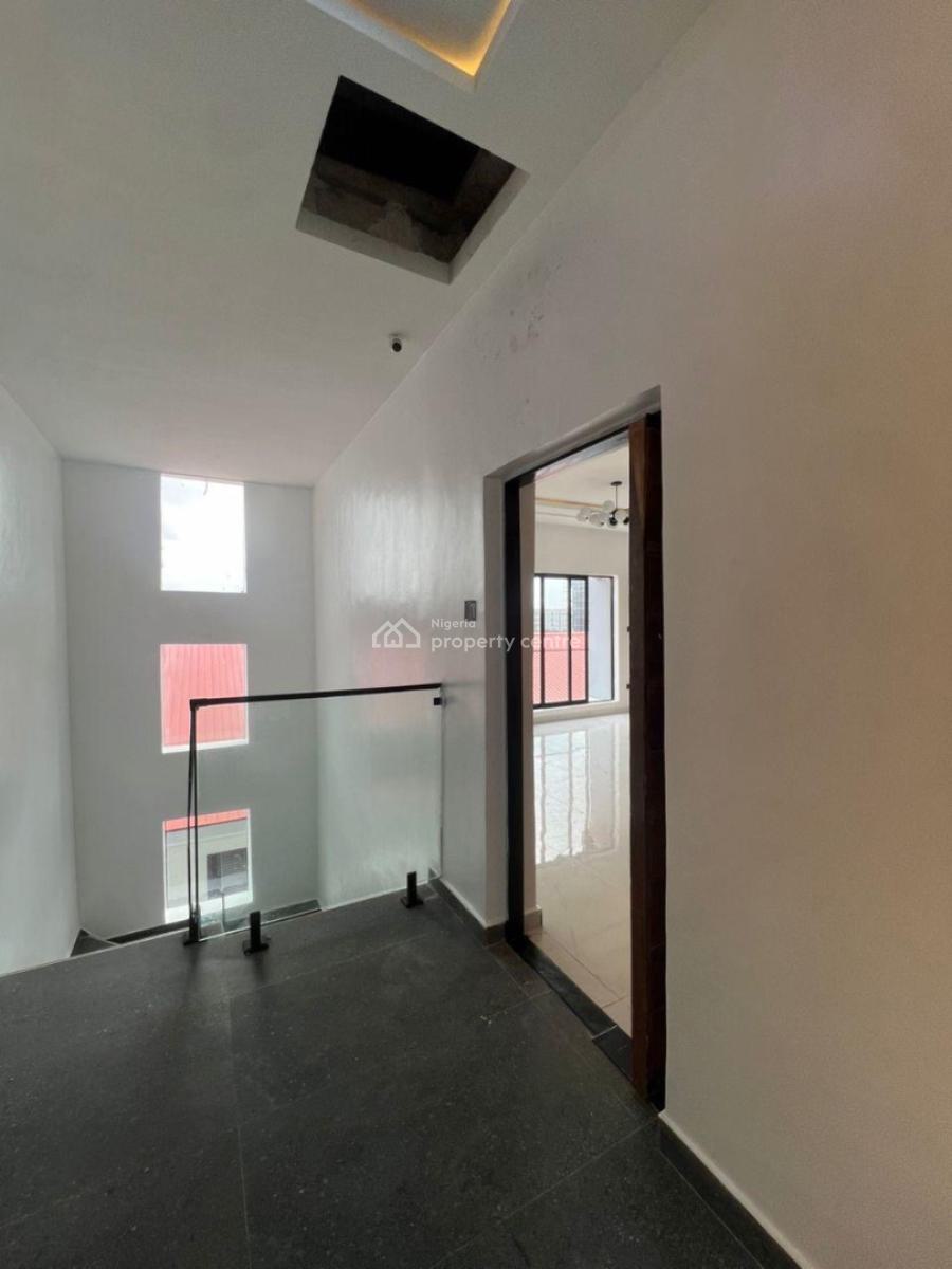 Spacious 2 Bedroom Serviced Apartment, Ikate, Lekki, Lagos, Flat / Apartment for Sale