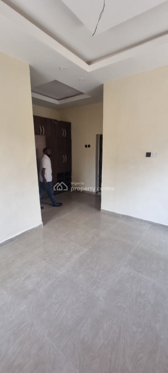 3 Bedrooms Ground Floor Apartment, New Road Bus-stop, Before Chevron, Lekki, Lagos, Flat / Apartment for Rent