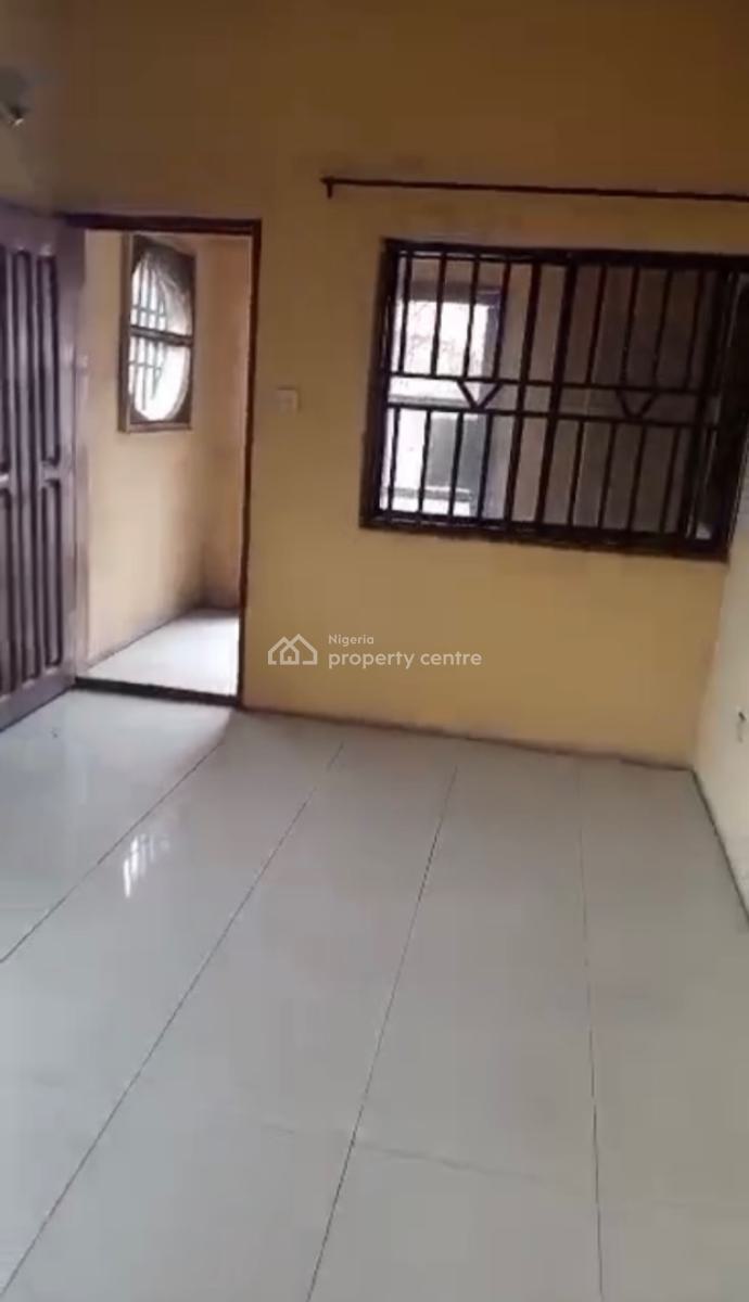 a Standard Decent 4 Bedrooms Semi Detached Duplex, Anthony, Maryland, Lagos, Semi-detached Duplex for Rent