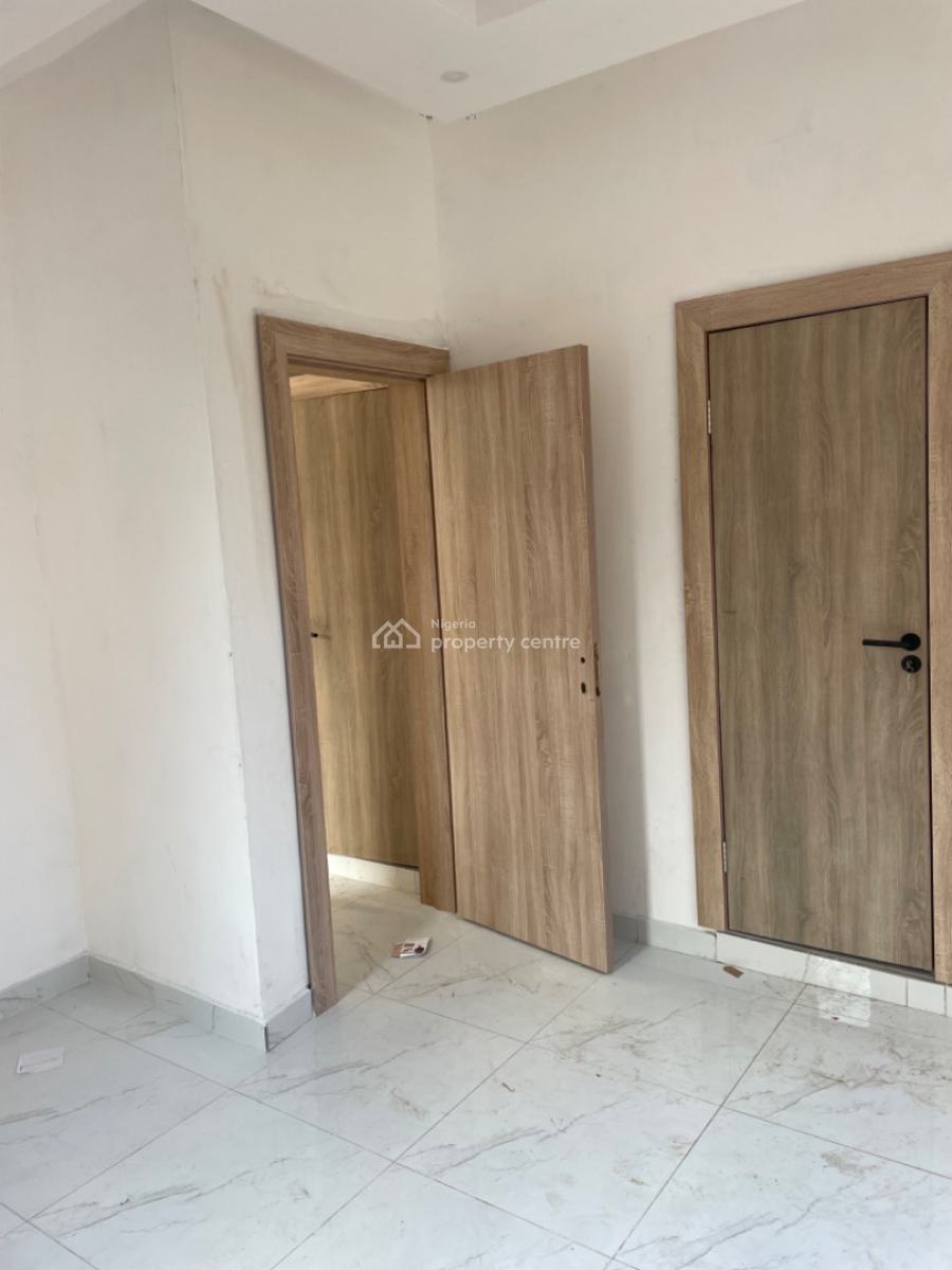 Exclusive One Bedroom Apartment, Yaba, Lagos, Mini Flat (room and Parlour) for Rent