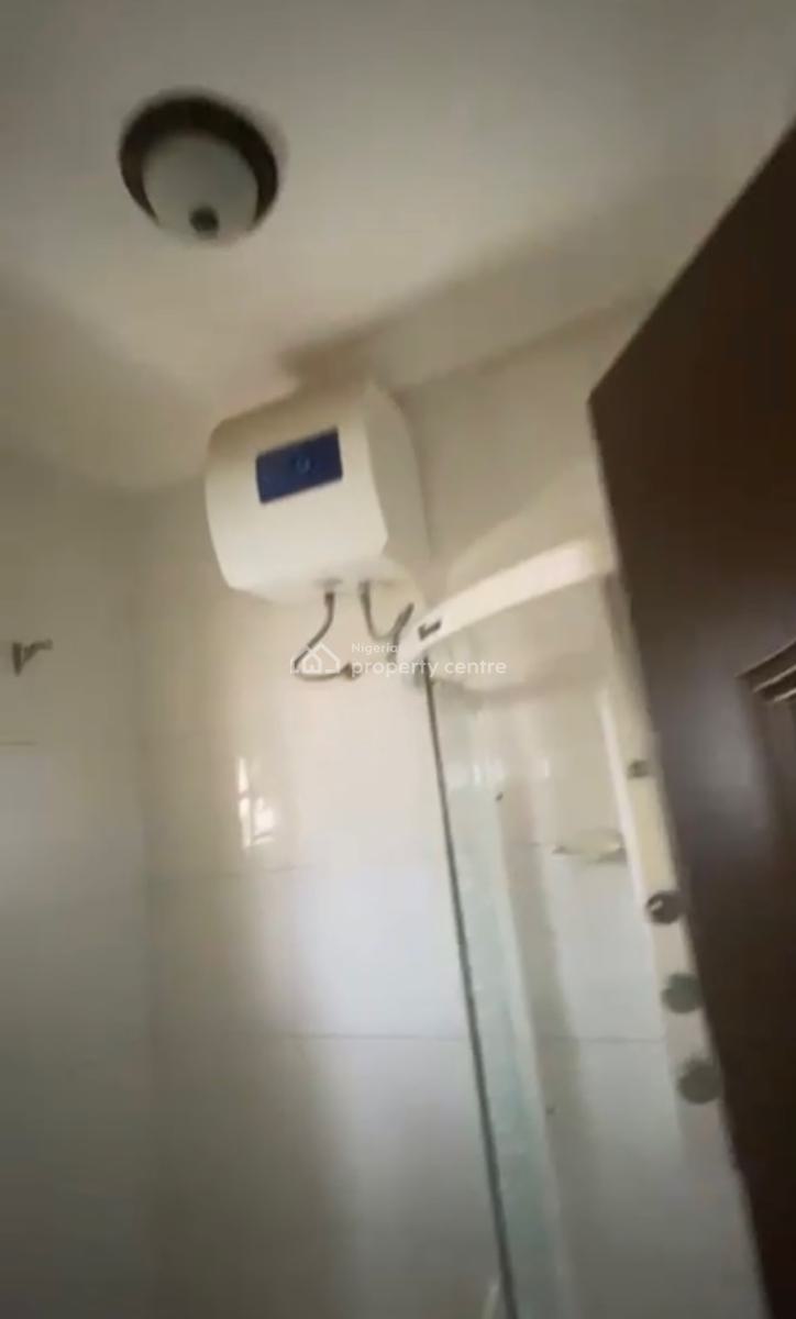 a Standard, Decent 3 Bedrooms Flat, Wuye, Abuja, Flat / Apartment for Rent