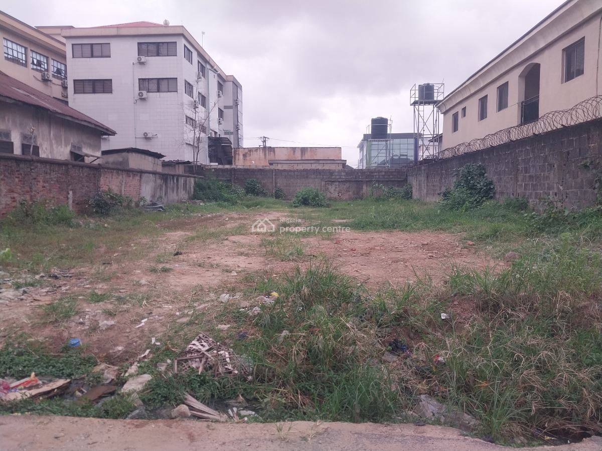 a Solid Dry Full Plot of Land, Alagomeji, Yaba, Lagos, Residential Land for Sale