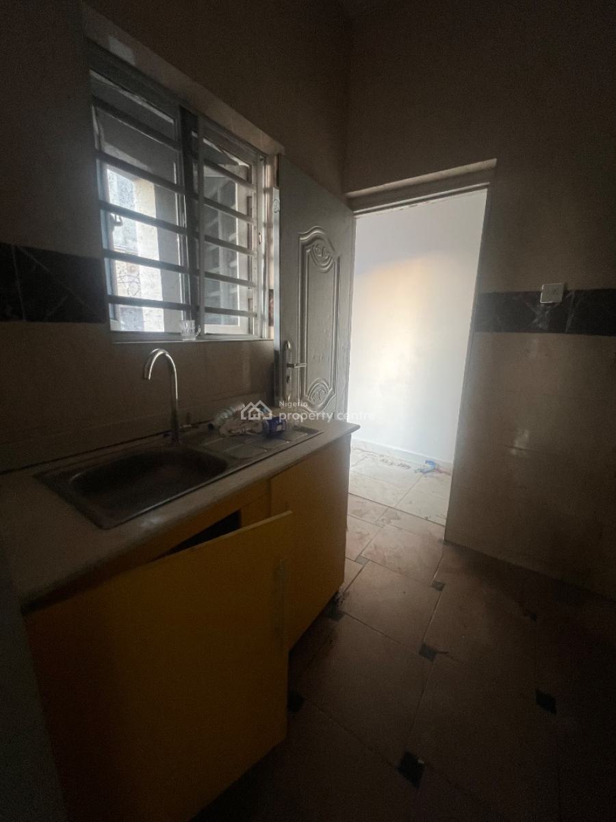 Spacious 2 Bedroom Apartment, Silverland Estate, Sangotedo, Ajah, Lagos, Flat / Apartment for Rent