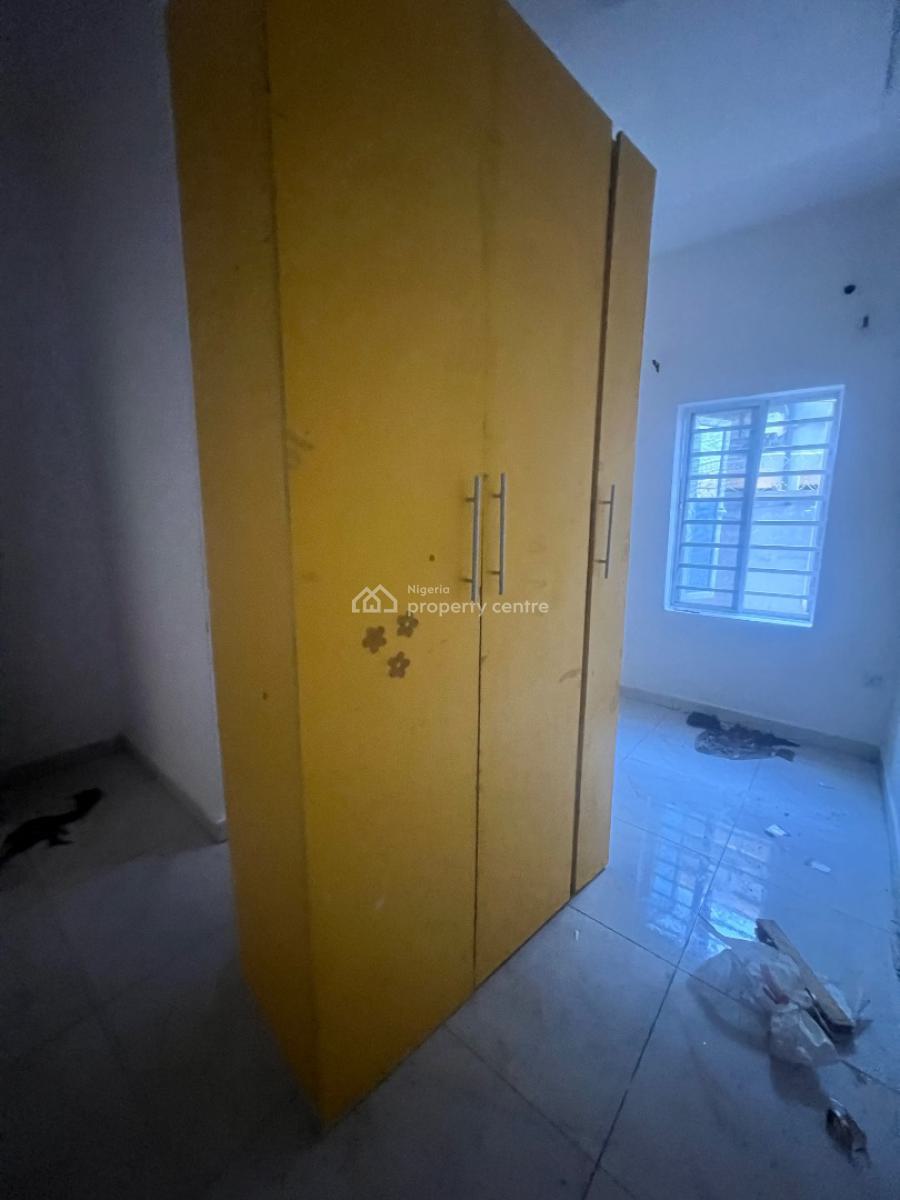 Spacious 2 Bedroom Apartment, Silverland Estate, Sangotedo, Ajah, Lagos, Flat / Apartment for Rent