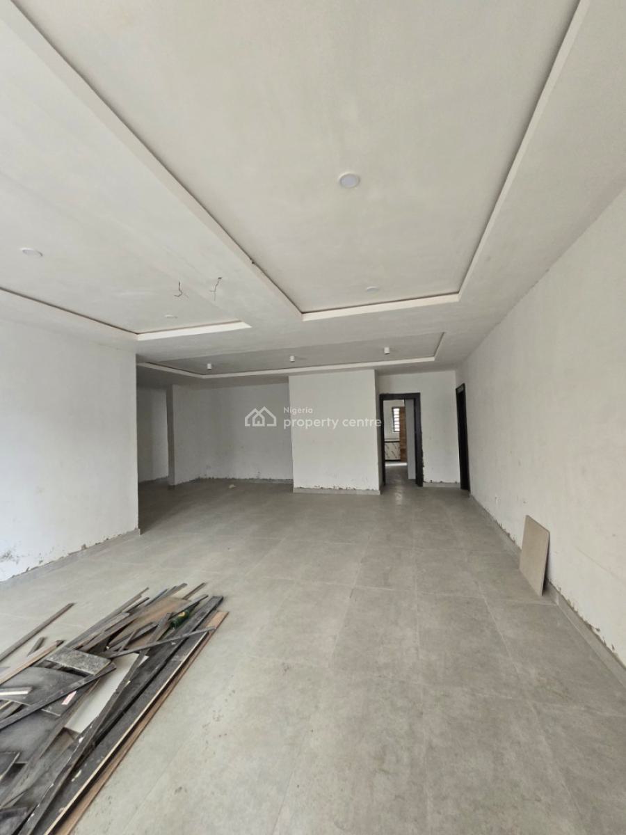 Well Finished Serviced 4 Bedroom Flat with a Room Bq, Lekki Phase 1, Lekki, Lagos, Flat / Apartment for Sale