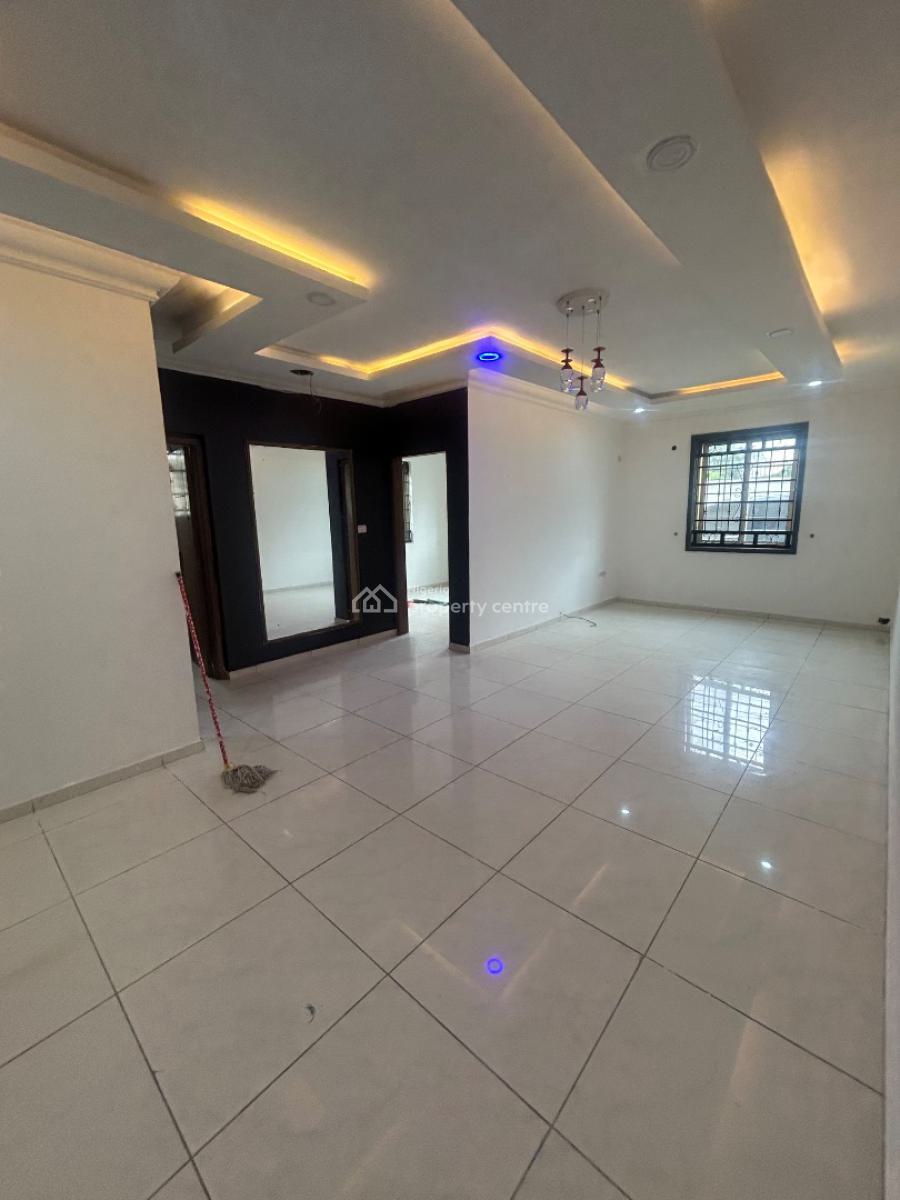 Well Maintained Spacious One Bedroom Apartment, Lekki Phase 1, Lekki, Lagos, Mini Flat (room and Parlour) for Rent