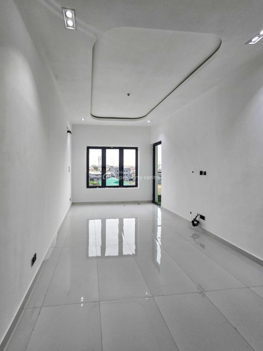 4 Bedroom Maisonete with Bq,pool,gym & Elevator, Lekki Phase 1, Lekki, Lagos, House for Sale
