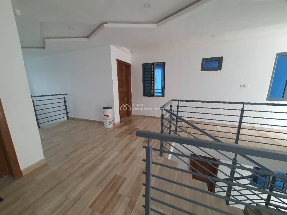 Luxury Serviced 3 Bedroom Flat on The 2nd Floor, Ilasan, Ikate, Lekki, Lagos, Flat / Apartment for Sale