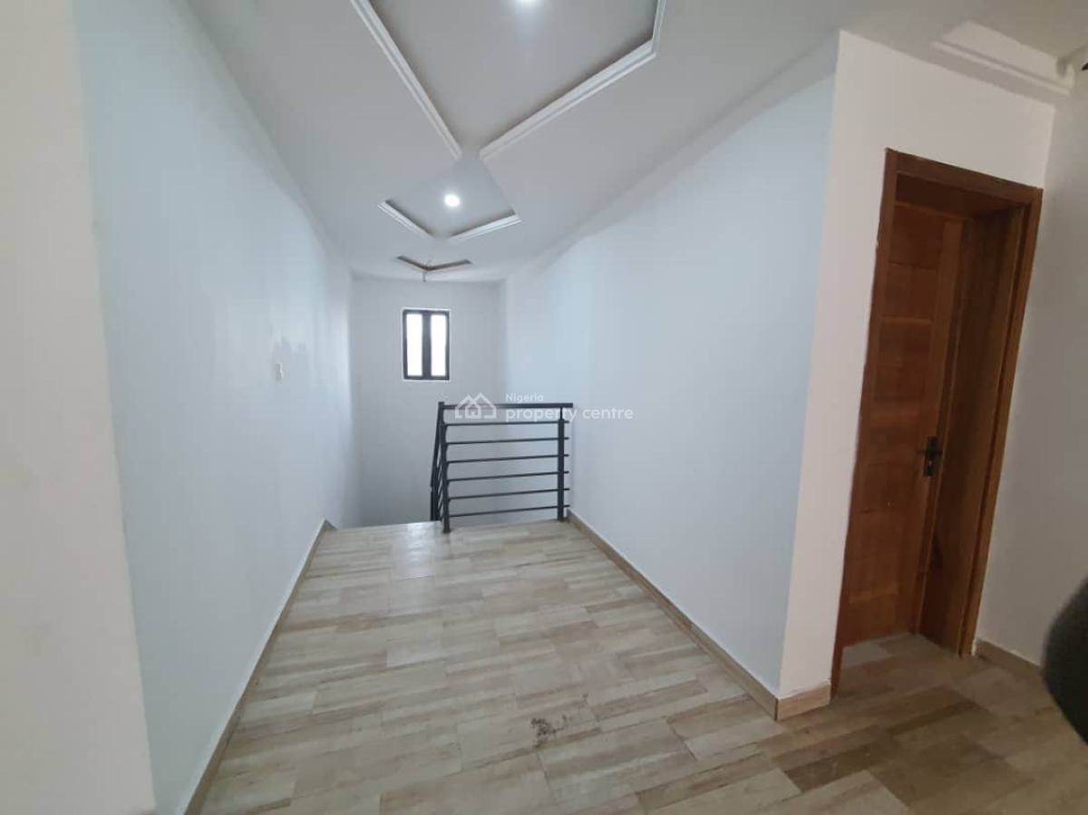 Luxury Serviced 3 Bedroom Flat on The 2nd Floor, Ilasan, Ikate, Lekki, Lagos, Flat / Apartment for Sale