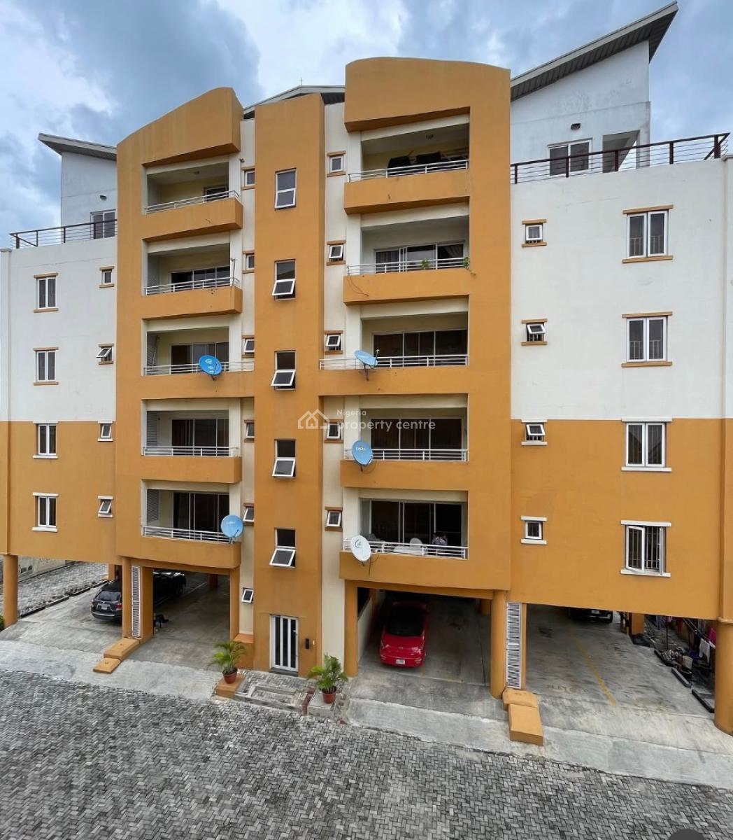 Well Built 3 Bedroom  Spacious Apartment with a Bq, Yaba Lagos, Yaba, Lagos, Flat / Apartment for Sale