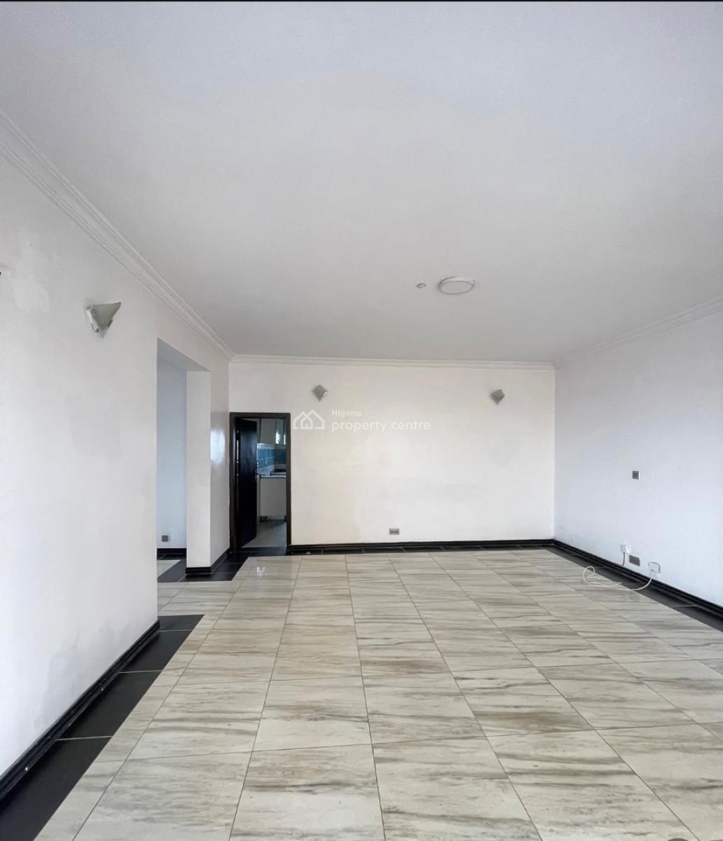 Well Built 3 Bedroom  Spacious Apartment with a Bq, Yaba Lagos, Yaba, Lagos, Flat / Apartment for Sale