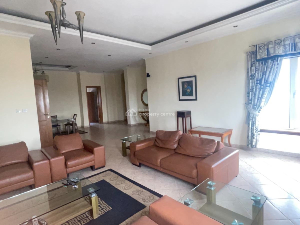 a Lovely 3 Bedroom Flat with Pool in a Descent Environment, Lekki Phase 1, Lekki, Lagos, Flat / Apartment for Rent