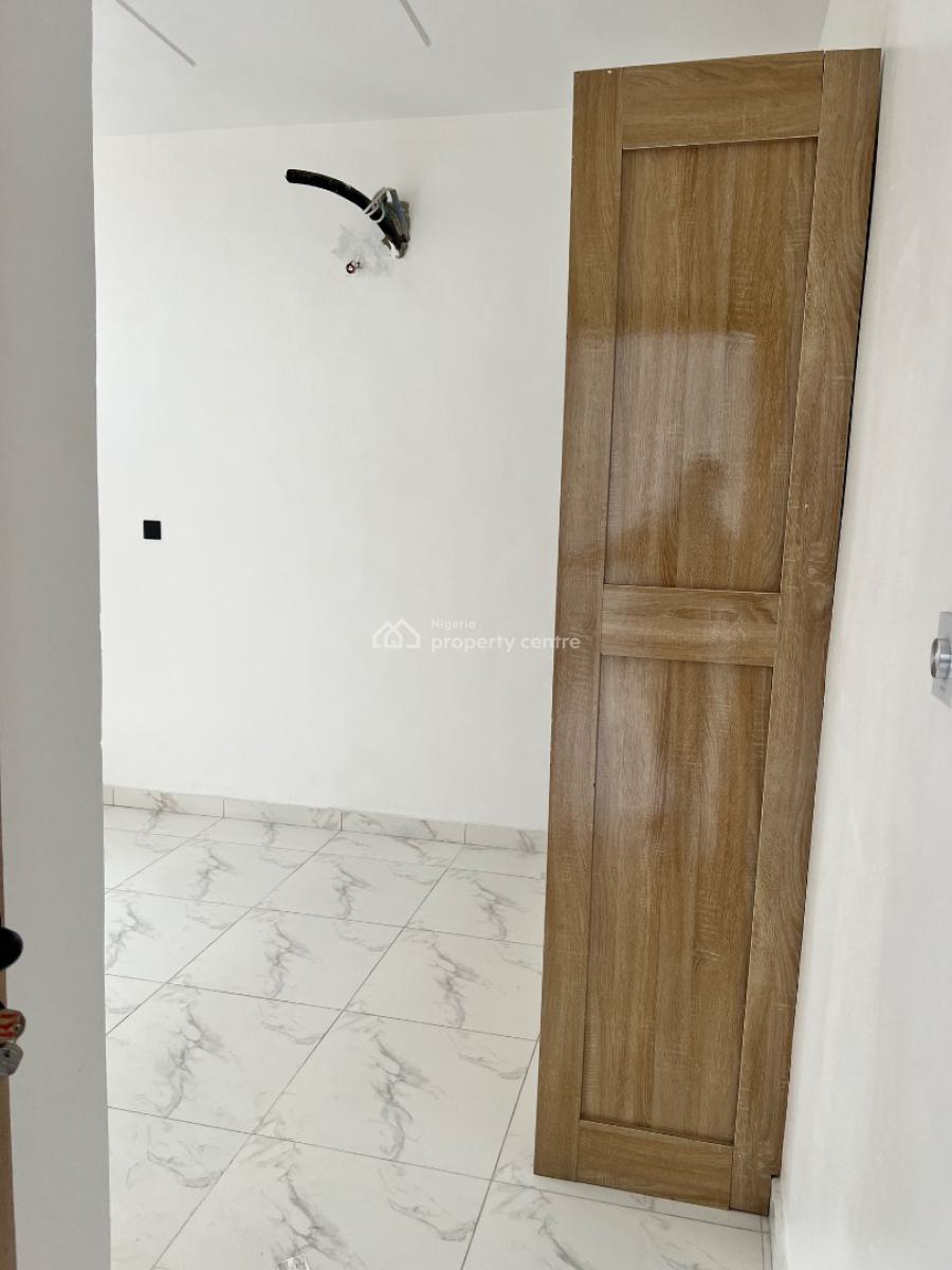 2 Bedroom Apartment, Ologolo, Lekki, Lagos, Flat / Apartment for Sale