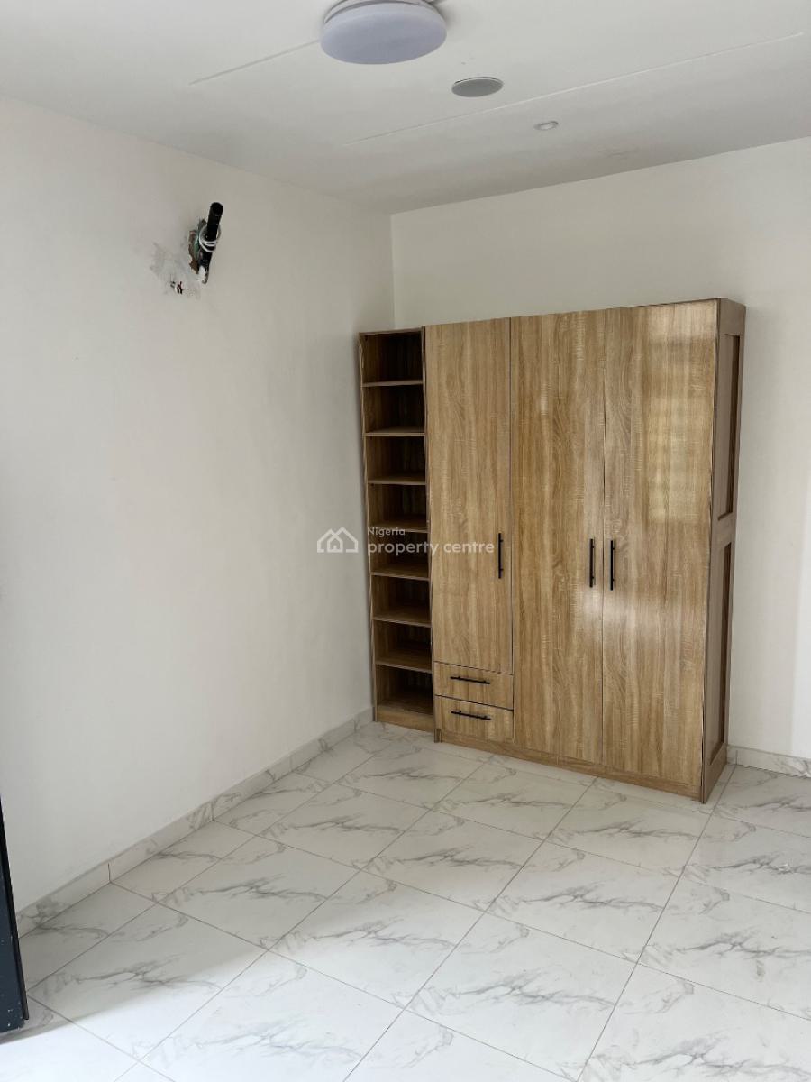 2 Bedroom Apartment, Ologolo, Lekki, Lagos, Flat / Apartment for Sale