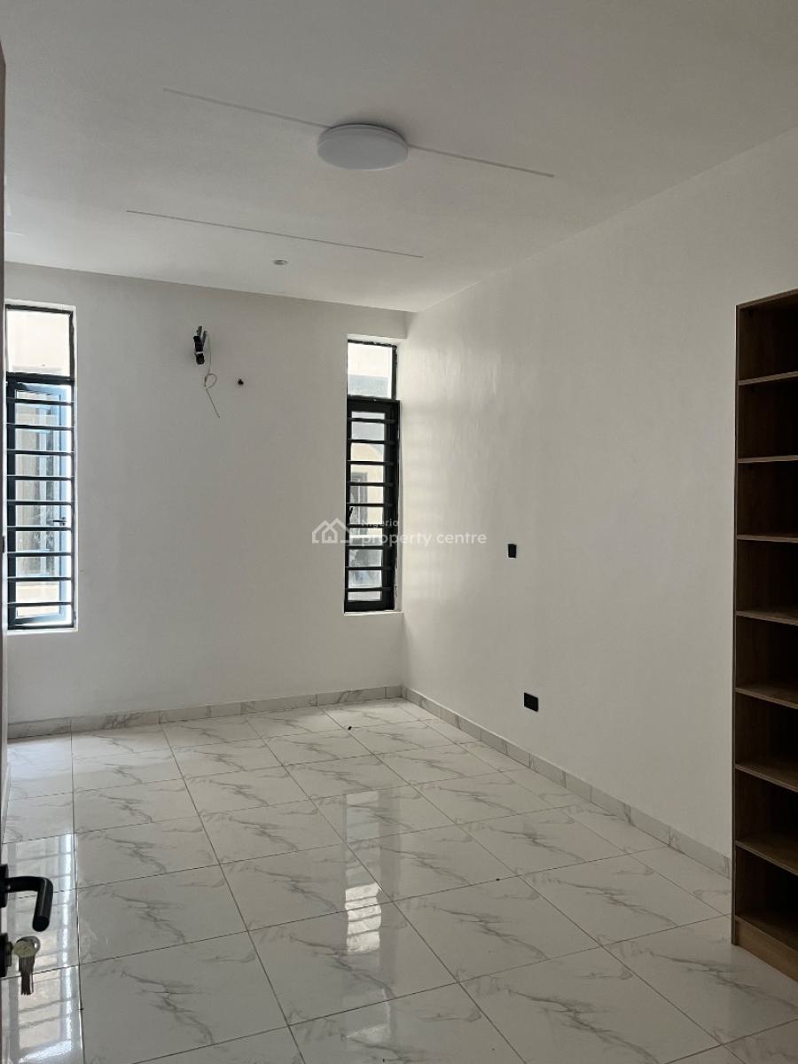 2 Bedroom Apartment, Ologolo, Lekki, Lagos, Flat / Apartment for Sale