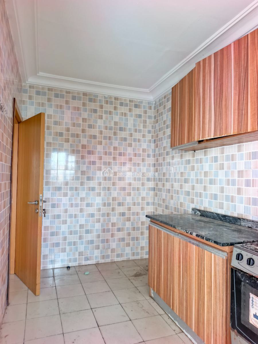 Smart Spacious 2 Bedrooms Apartment Upstairs, Abraham Adesanya Axis, Ogombo, Ajah, Lagos, Flat / Apartment for Rent
