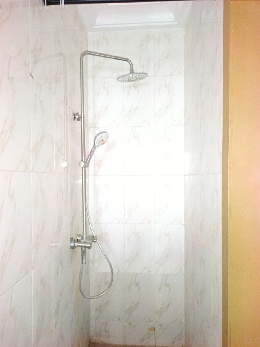 Smart Spacious 2 Bedrooms Apartment Upstairs, Abraham Adesanya Axis, Ogombo, Ajah, Lagos, Flat / Apartment for Rent