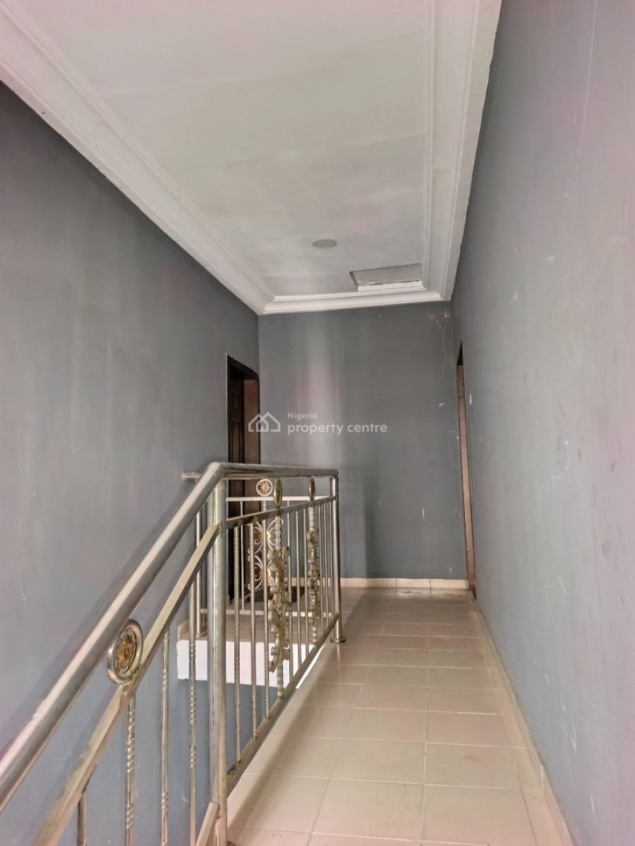 Smart Spacious 2 Bedrooms Apartment Upstairs, Abraham Adesanya Axis, Ogombo, Ajah, Lagos, Flat / Apartment for Rent