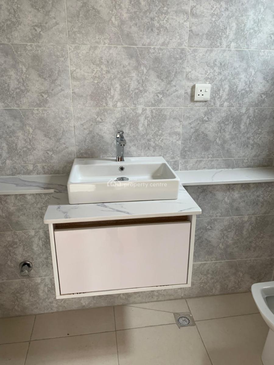 Modern 2 Bedroom Apartment, Ologolo, Lekki, Lagos, Flat / Apartment for Rent